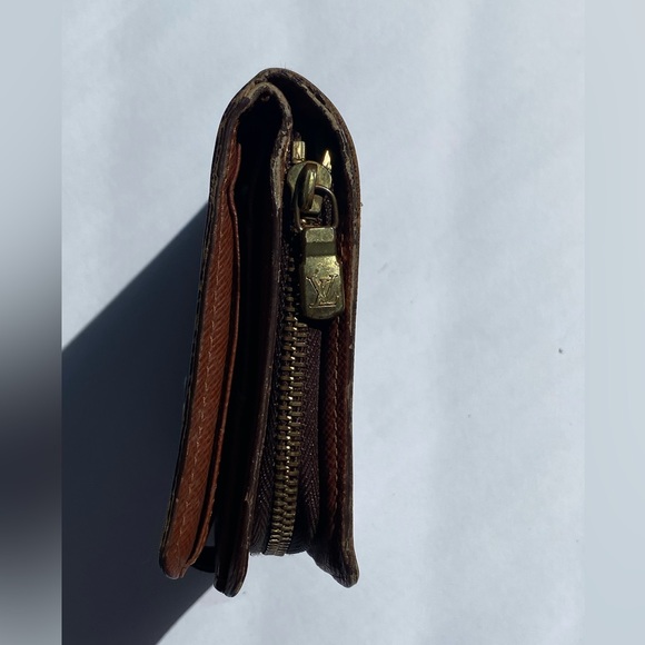 AUTHENTIC PRELOVED LOUIS VUITTON COMPACT MONOGRAM CANVAS WALLET  zipper brown - Picture 11 of 15